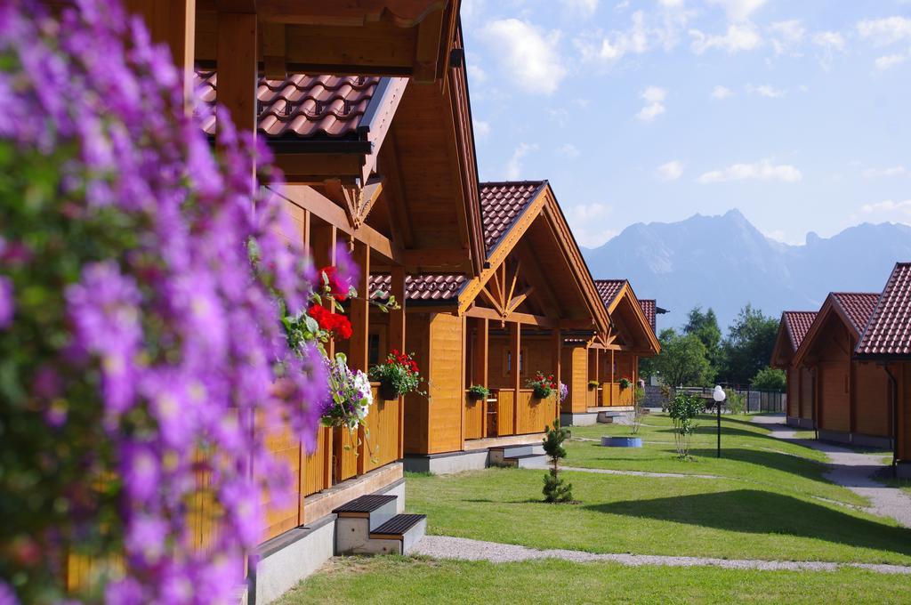 Hotel Feriendorf Oberreit Maishofen Exterior foto